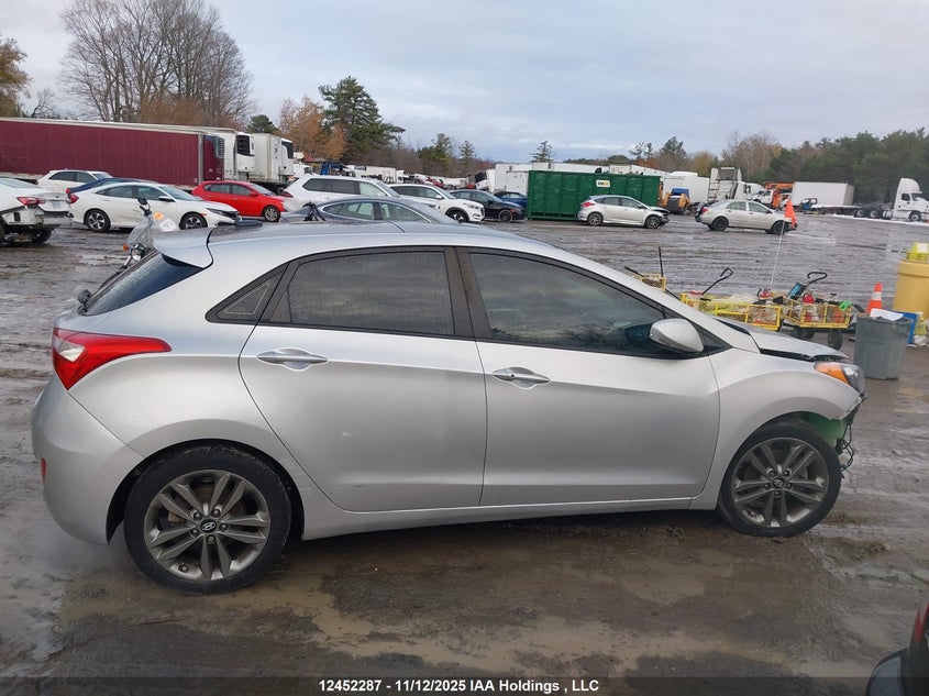 KMHD35LH5HU356502 2017 HYUNDAI ELANTRA photo no. 14