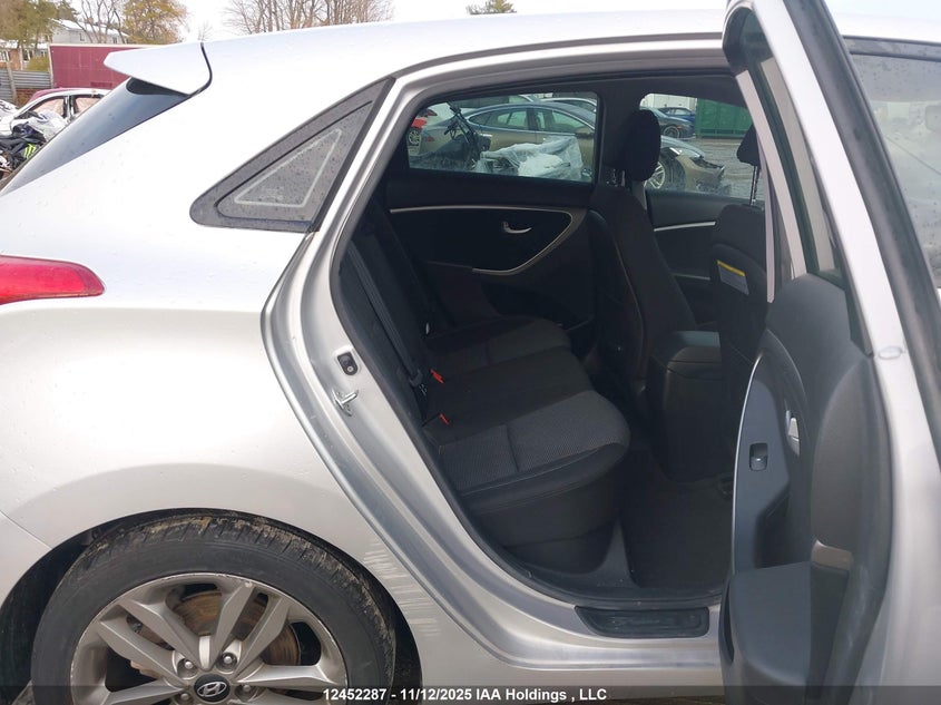 KMHD35LH5HU356502 2017 HYUNDAI ELANTRA photo no. 8