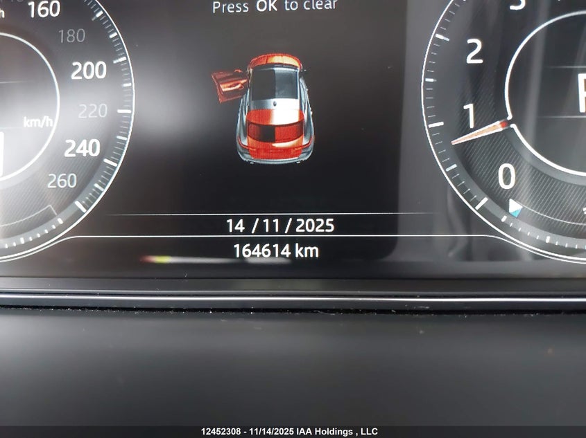 SADFL2GXXK1Z51548 2019 JAGUAR E-PACE photo no. 16