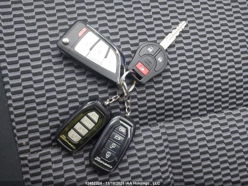 2019 Nissan Micra S/Sr/Sv VIN: 3N1CK3CP3KL220193 Lot: 12452324