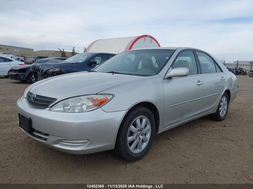 JTDBE30K520020115 2002 TOYOTA CAMRY photo no. 2