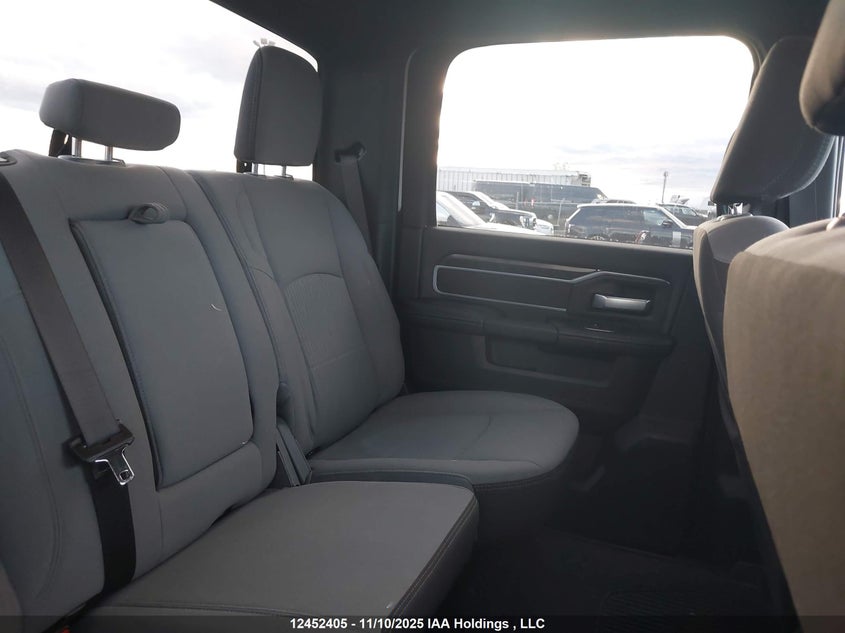 3C63R3DL7RG408651 2024 RAM 3500 photo no. 8