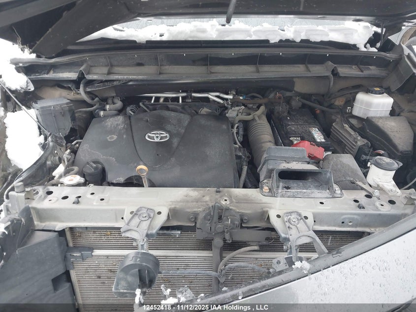 5TDLZRBH6MS140860 2021 TOYOTA HIGHLANDER photo no. 10