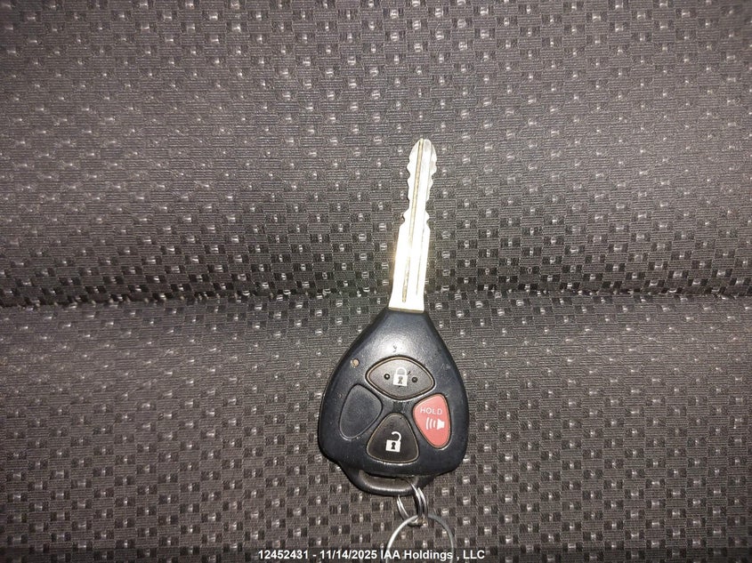 2010 Pontiac Vibe VIN: 5Y2SM6E06AZ416804 Lot: 12452431