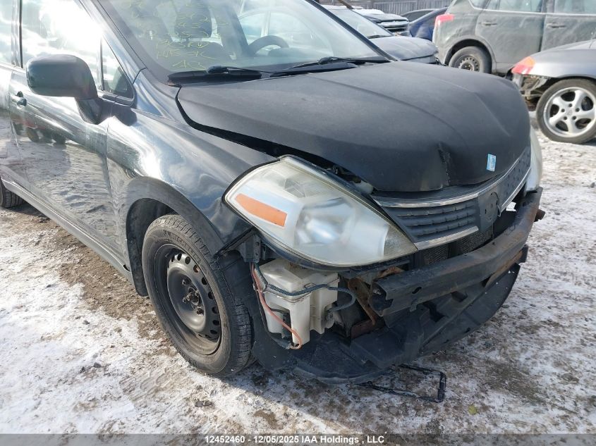2009 Nissan Versa 1.8S VIN: 3N1BC13E49L445423 Lot: 12452460