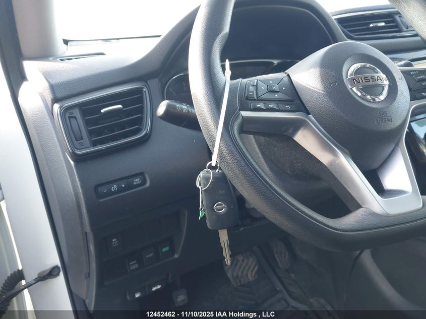 5N1AT2MV9HC766683 2017 NISSAN ROGUE photo no. 11
