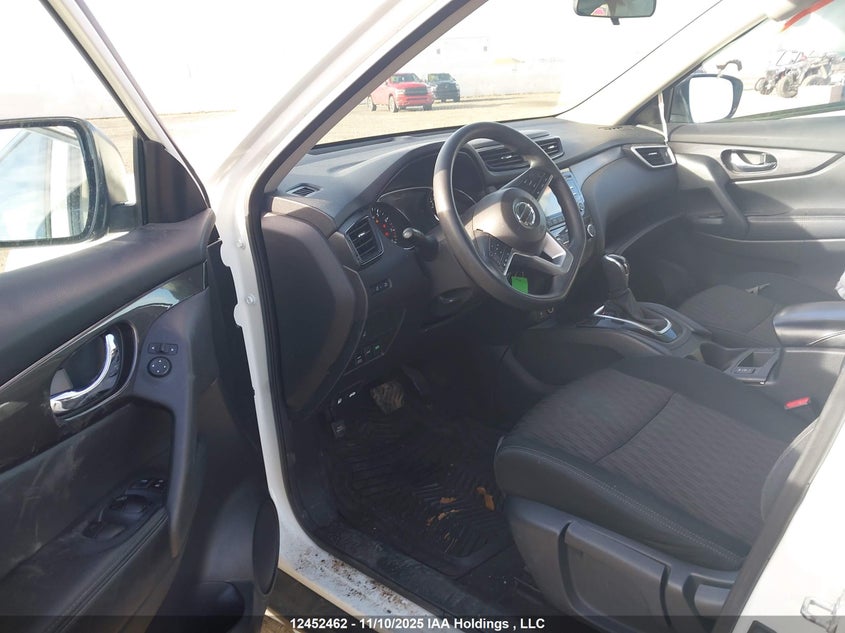 5N1AT2MV9HC766683 2017 NISSAN ROGUE photo no. 5