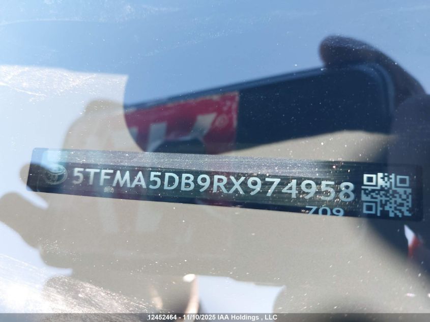 2024 Toyota Tundra Platinum 4X4 VIN: 5TFMA5DB8RX176130 Lot: 12452464