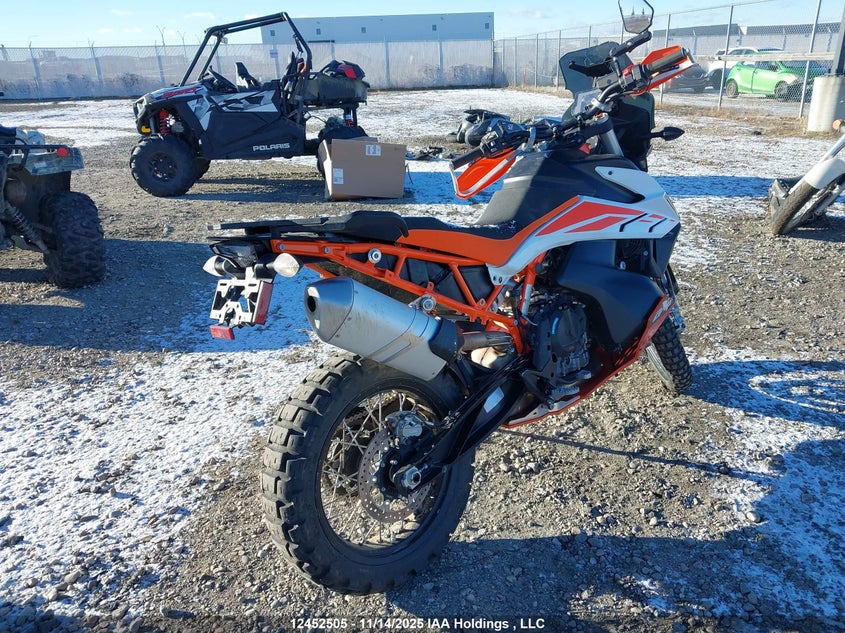 VBKTR3403LM775628 2020 KTM 790 ADVENTURE photo no. 4