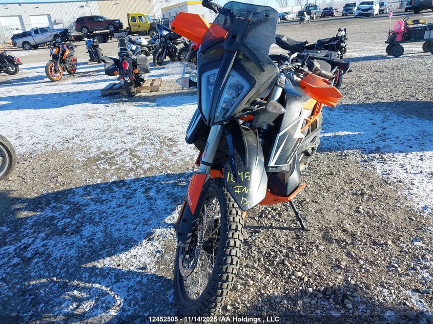 VBKTR3403LM775628 2020 KTM 790 ADVENTURE photo no. 5