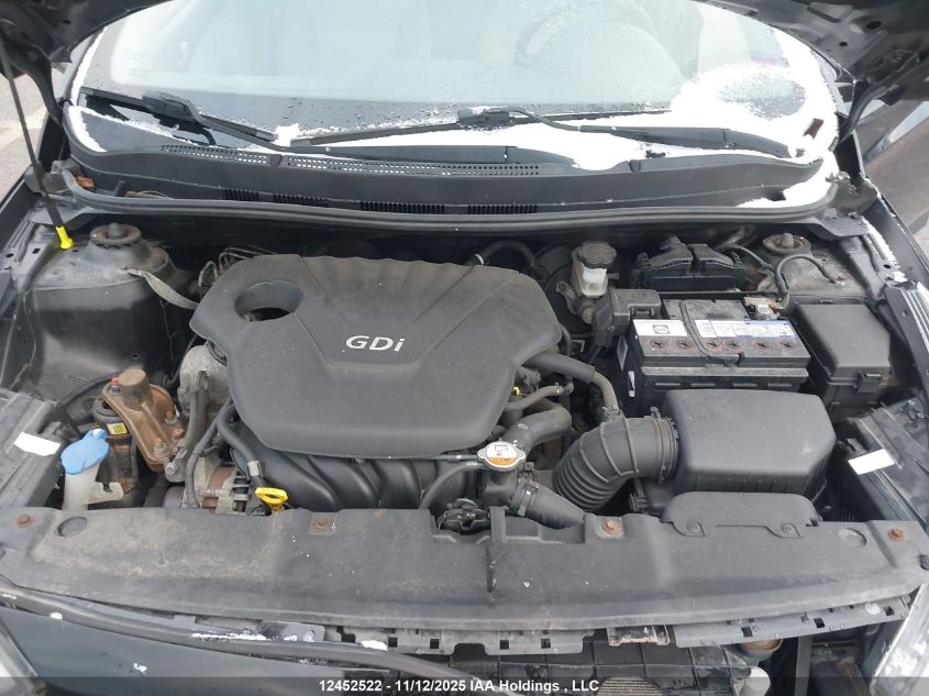 2014 Hyundai Accent Gl VIN: KMHCT4AE7EU627201 Lot: 12452522