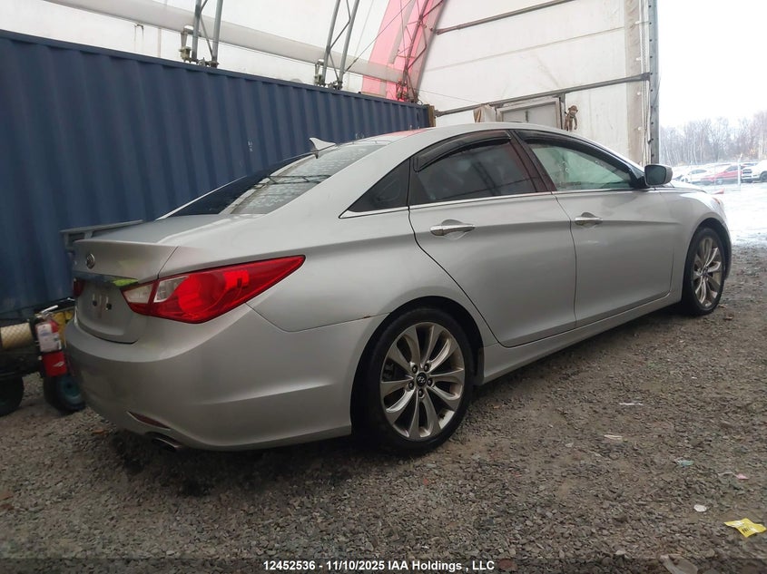 5NPEC4AC0DH692878 2013 HYUNDAI SONATA photo no. 4