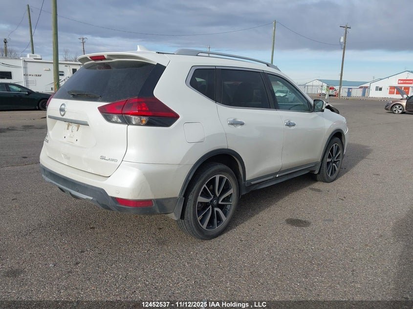 5N1AT2MV3LC705757 2020 NISSAN ROGUE photo no. 4