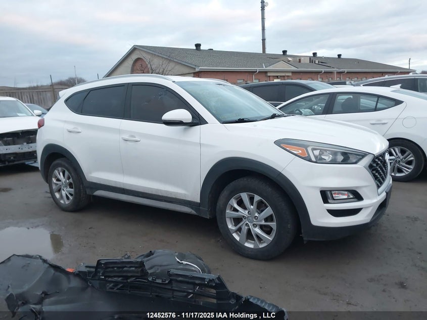 2019 Hyundai Tucson Preferred VIN: KM8J33A40KU852631 Lot: 12452576