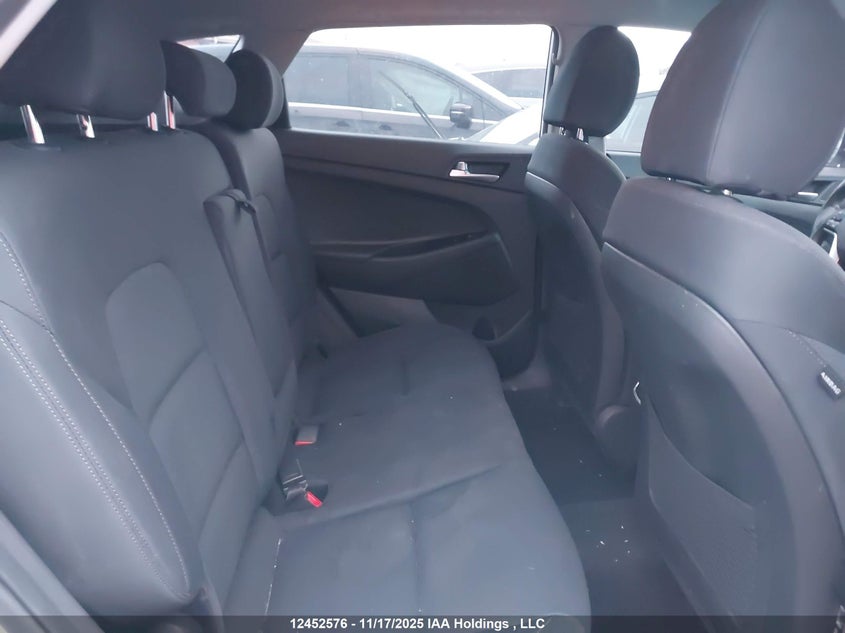 2019 Hyundai Tucson Preferred VIN: KM8J33A40KU852631 Lot: 12452576