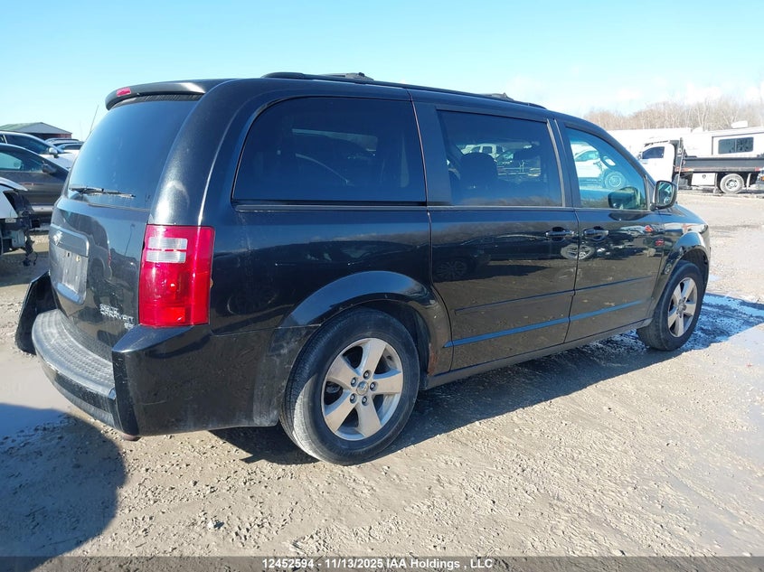 2D4RN4DE5AR473313 2010 DODGE CARAVAN photo no. 4