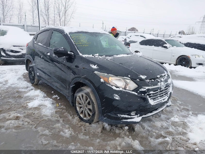3CZRU6H79HM107521 2017 HONDA HR-V photo no. 8