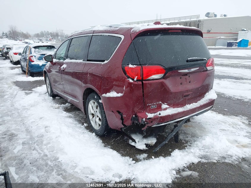 2C4RC1EG8HR854648 2017 CHRYSLER PACIFICA photo no. 3