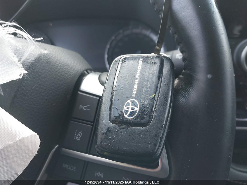 5TDGBRCH9MS046895 2021 TOYOTA HIGHLANDER photo no. 11