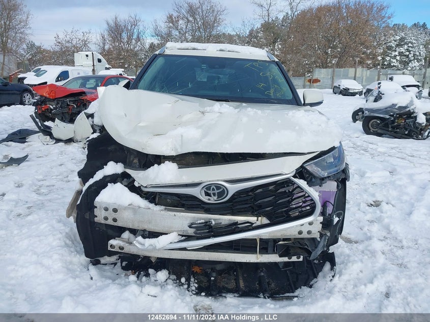 5TDGBRCH9MS046895 2021 TOYOTA HIGHLANDER photo no. 13