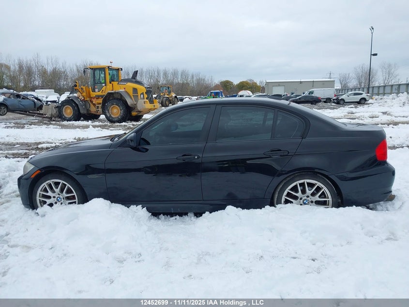 2009 BMW 323 I VIN: WBAPG73559A401025 Lot: 12452699