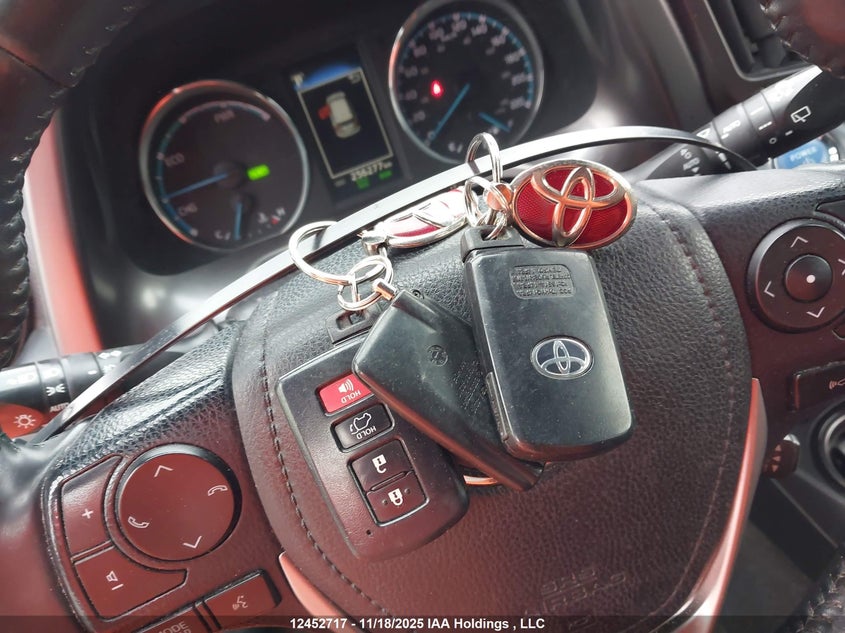 JTMJJREV2JD247492 2018 TOYOTA  photo no. 11