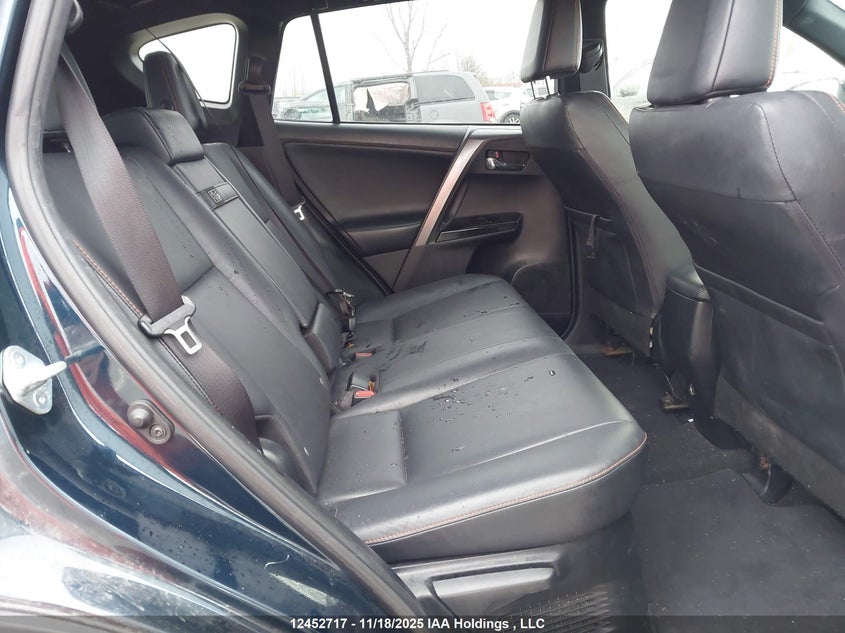 JTMJJREV2JD247492 2018 TOYOTA  photo no. 8