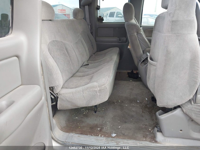 1GCEK19T9YE114810 2000 CHEVROLET SILVERADO photo no. 8