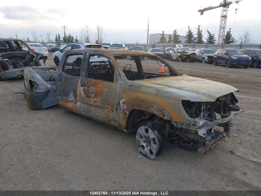 5TFMU4FN5EX021425 2014 TOYOTA TACOMA photo no. 4