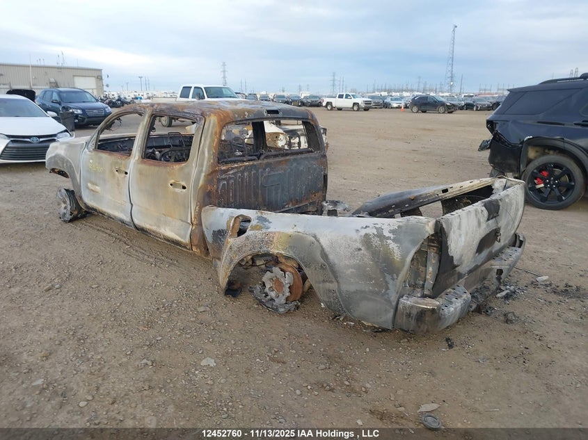 5TFMU4FN5EX021425 2014 TOYOTA TACOMA photo no. 3
