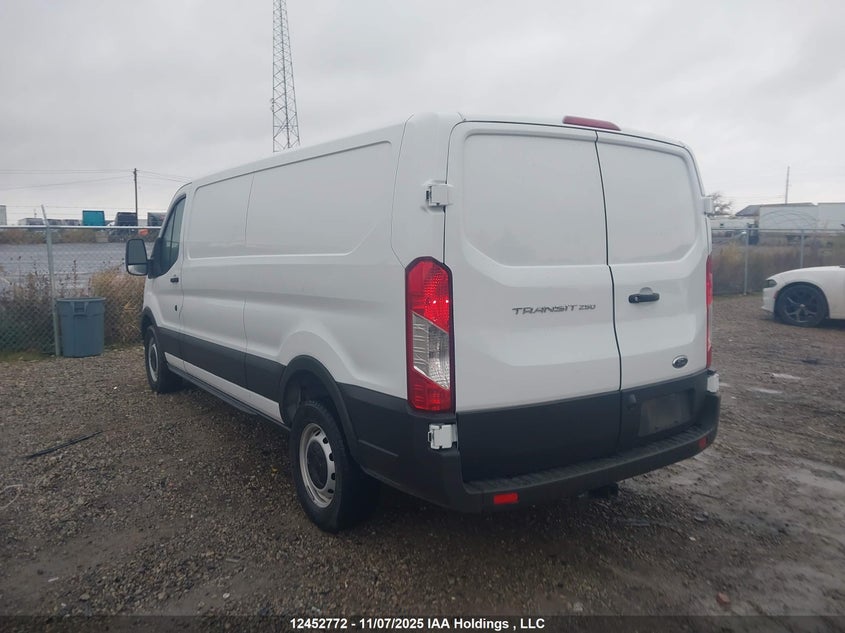 1FTBR1Y82PKA07075 2023 FORD TRANSIT photo no. 3