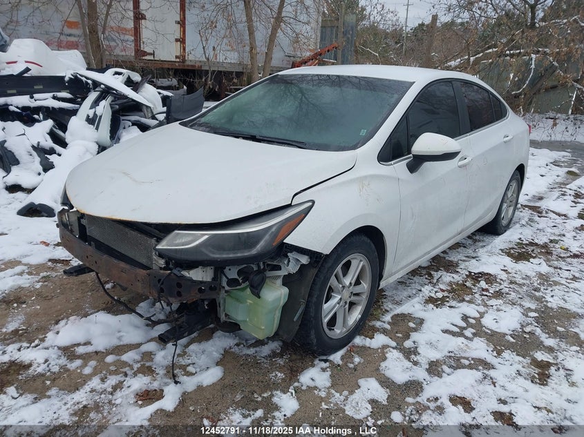 1G1BE5SMXJ7241556 2018 CHEVROLET CRUZE photo no. 2
