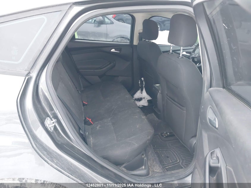 1FADP3K29FL225091 2015 FORD FOCUS photo no. 8