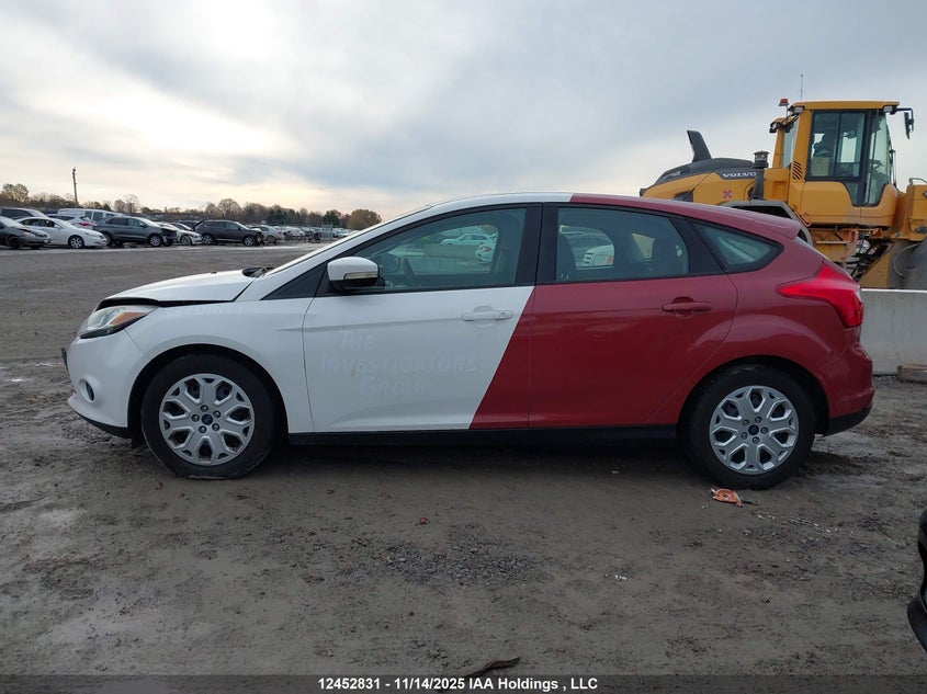 1FADP3K25DL316307 2013 FORD FOCUS photo no. 14