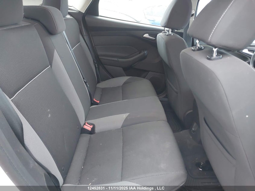 1FADP3K25DL316307 2013 FORD FOCUS photo no. 8