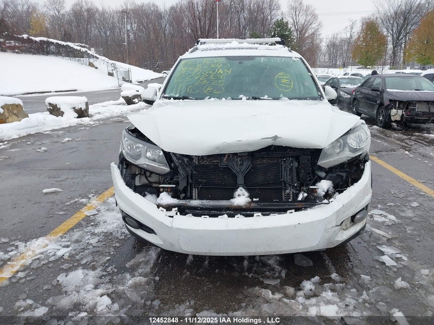 WVGJV7AX8FW572106 2015 VOLKSWAGEN TIGUAN photo no. 12