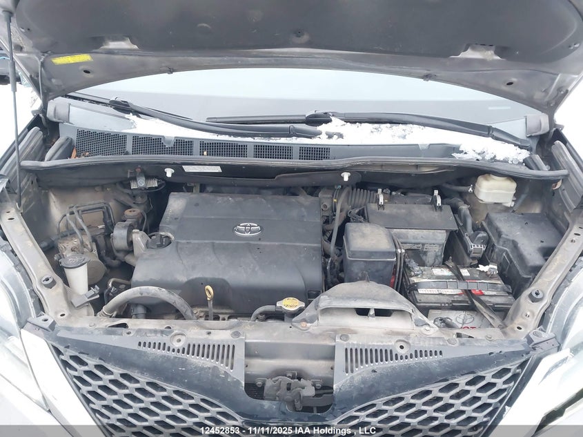 5TDXK3DC0FS673732 2015 TOYOTA SIENNA photo no. 10