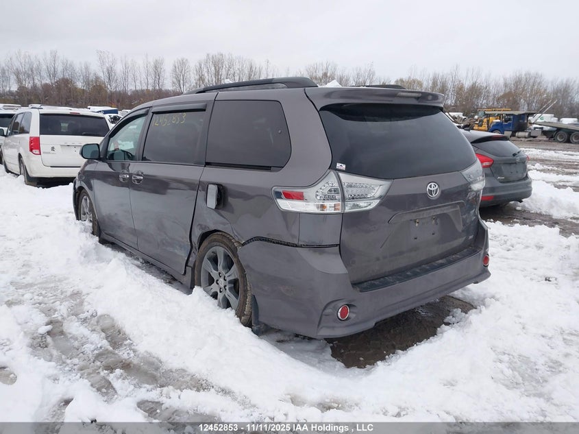 5TDXK3DC0FS673732 2015 TOYOTA SIENNA photo no. 3