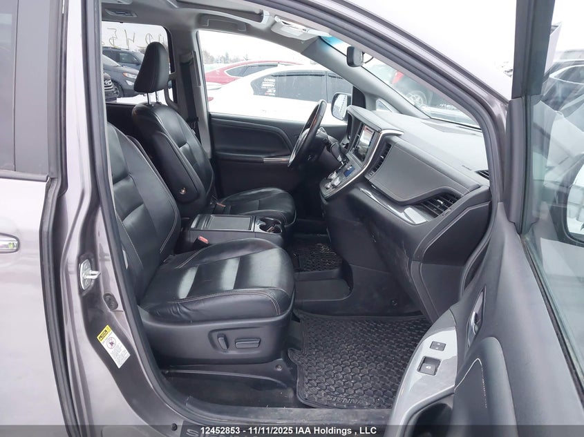 5TDXK3DC0FS673732 2015 TOYOTA SIENNA photo no. 5