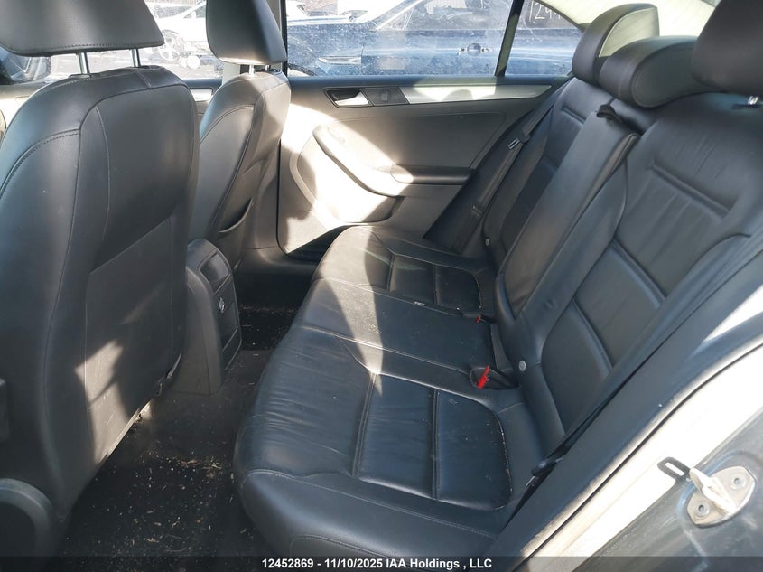 3VWLA7AJ0FM240033 2015 VOLKSWAGEN JETTA photo no. 8