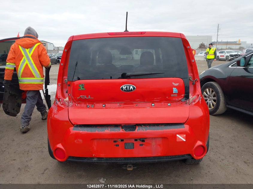 KNDJN2A23G7860025 2016 KIA SOUL photo no. 17