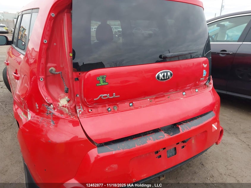 KNDJN2A23G7860025 2016 KIA SOUL photo no. 18