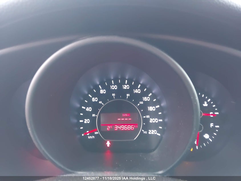 KNDJN2A23G7860025 2016 KIA SOUL photo no. 7