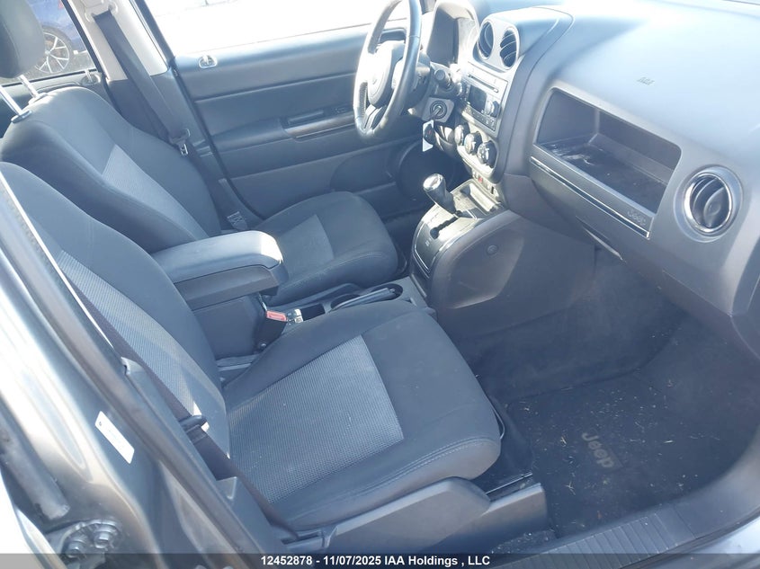 1C4NJDAB8CD671357 2012 JEEP COMPASS photo no. 5