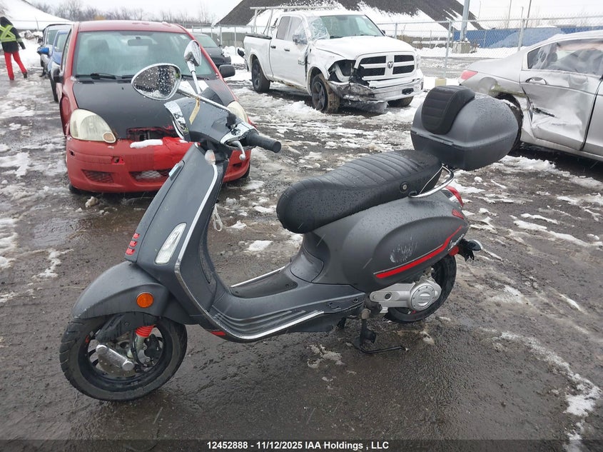 ZAPCA06B6N5201784 2022 VESPA  photo no. 2