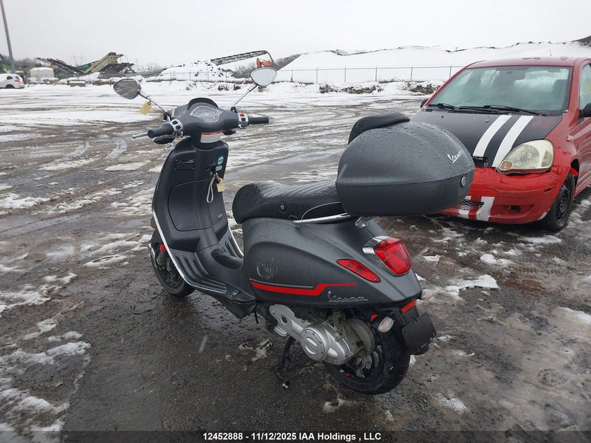 ZAPCA06B6N5201784 2022 VESPA  photo no. 3