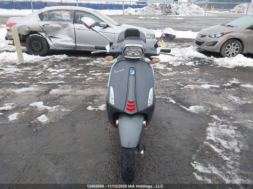 ZAPCA06B6N5201784 2022 VESPA  photo no. 5