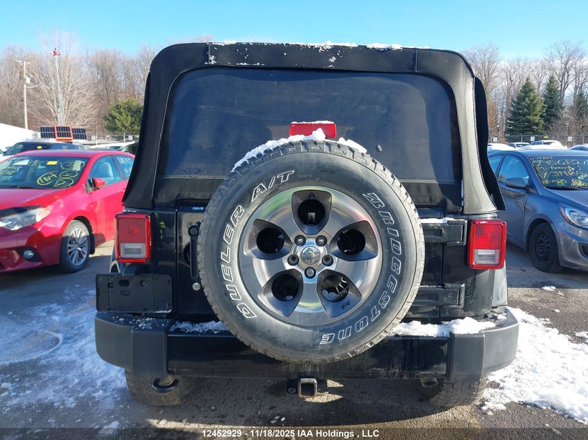 2017 Jeep Tj VIN: 1C4BJWEG3HL687242 Lot: 12452929