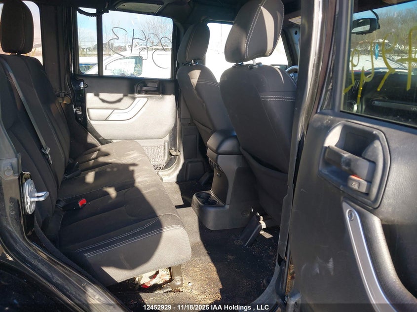 2017 Jeep Tj VIN: 1C4BJWEG3HL687242 Lot: 12452929