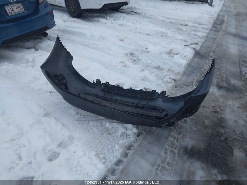 2012 Kia Soul 2.0L 2U/2.0L 4U/2.0L 4U Burner/2.0L 4U Luxury/2.0L 4U Retro VIN: KNDJT2A67C7368634 Lot: 12452951